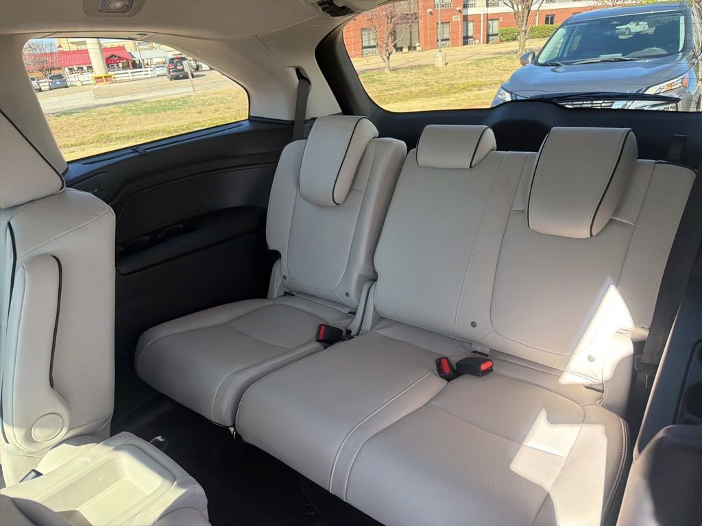 New 2026 Honda Odyssey Touring image 22