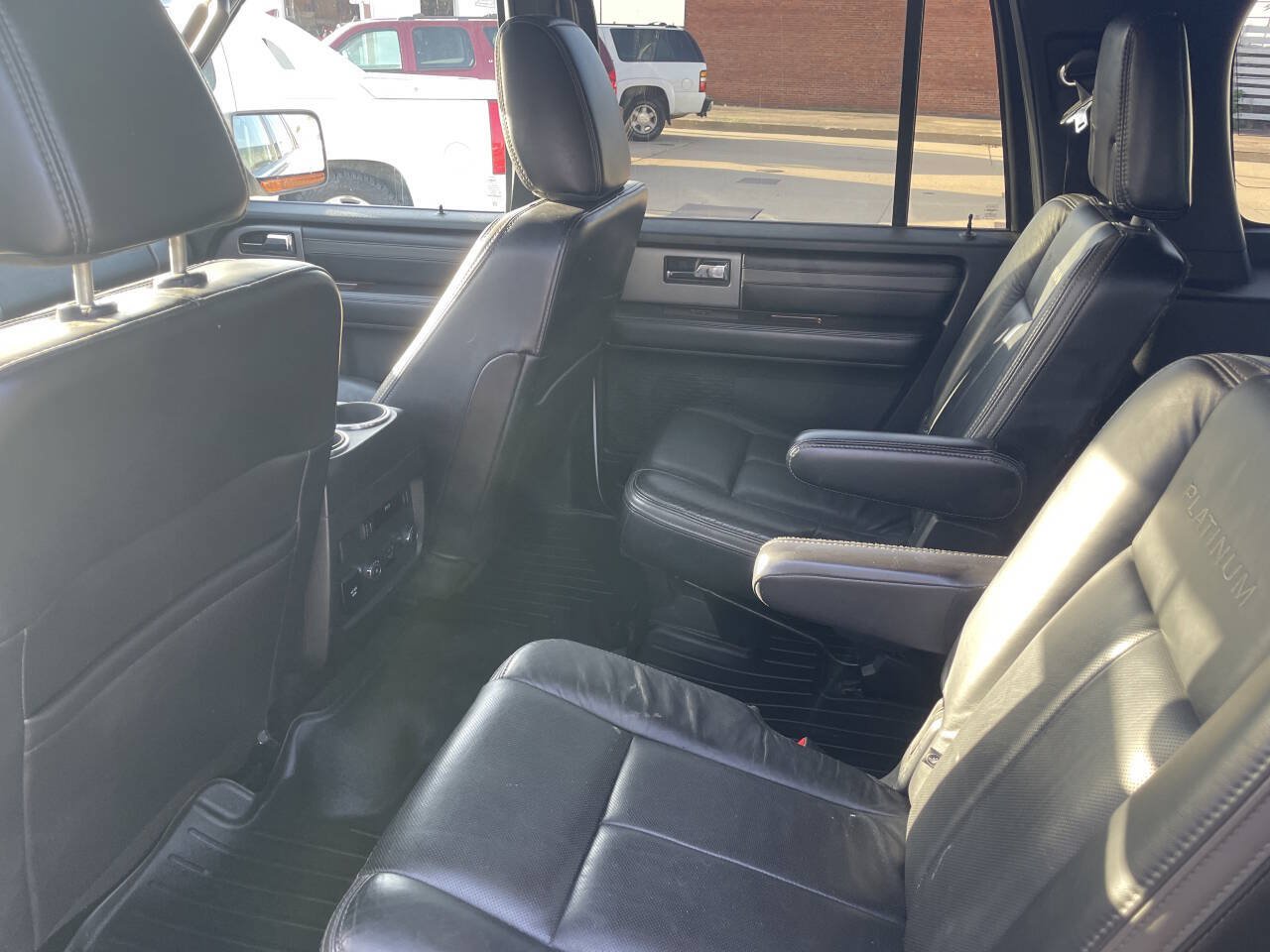 Used 2017 Ford Expedition EL Platinum AWD/4WD image 10
