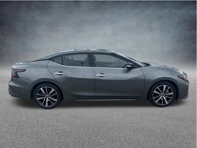 Used 2023 Nissan Maxima SV w/ Floor Mat Group FWD image 12