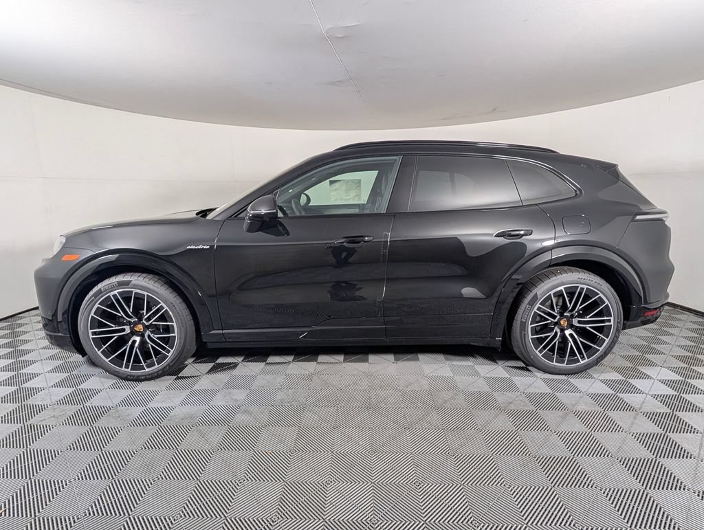 New 2026 Porsche Cayenne Electric AWD/4WD image 2