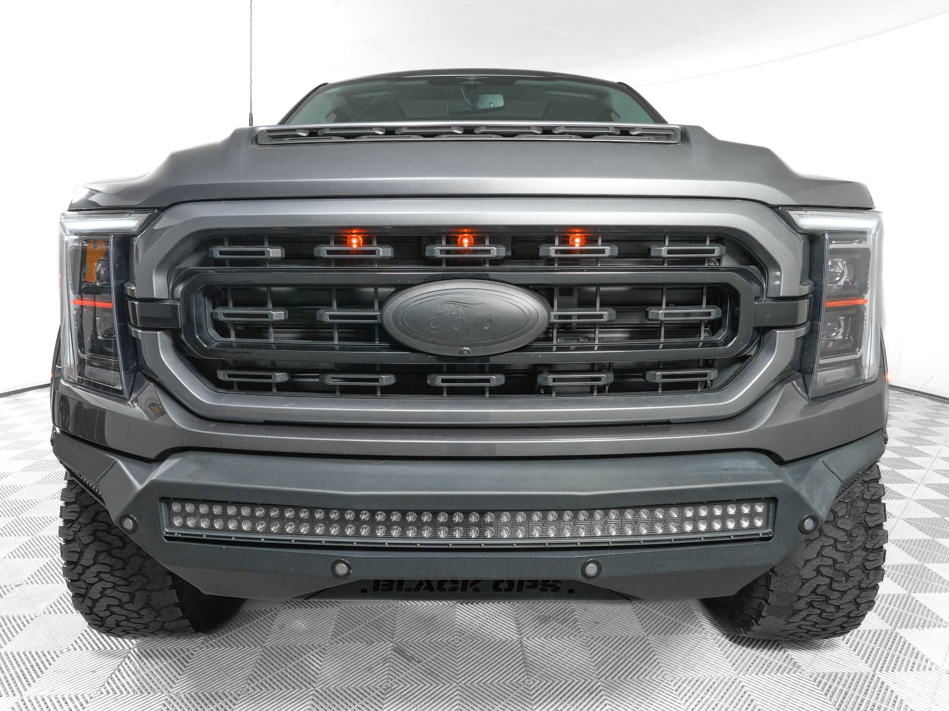 Used 2023 Ford F150 Lariat w/ Equipment Group 502A High AWD/4WD image 2
