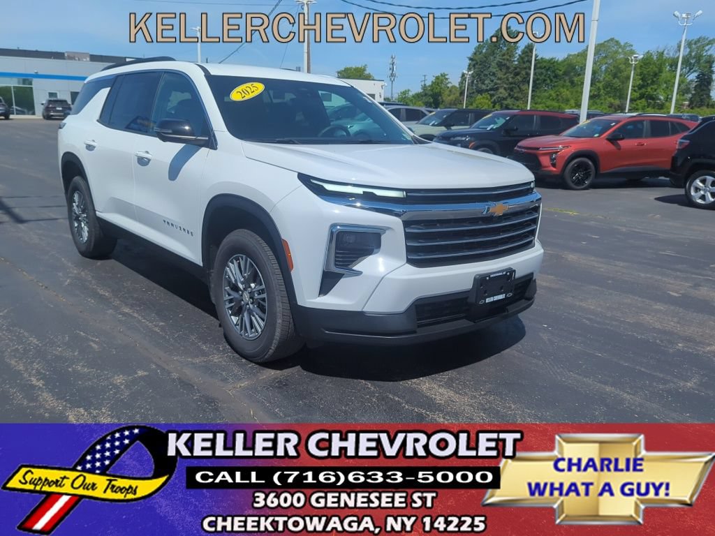Certified 2025 Chevrolet Traverse LT w/ Driver Confidence Package