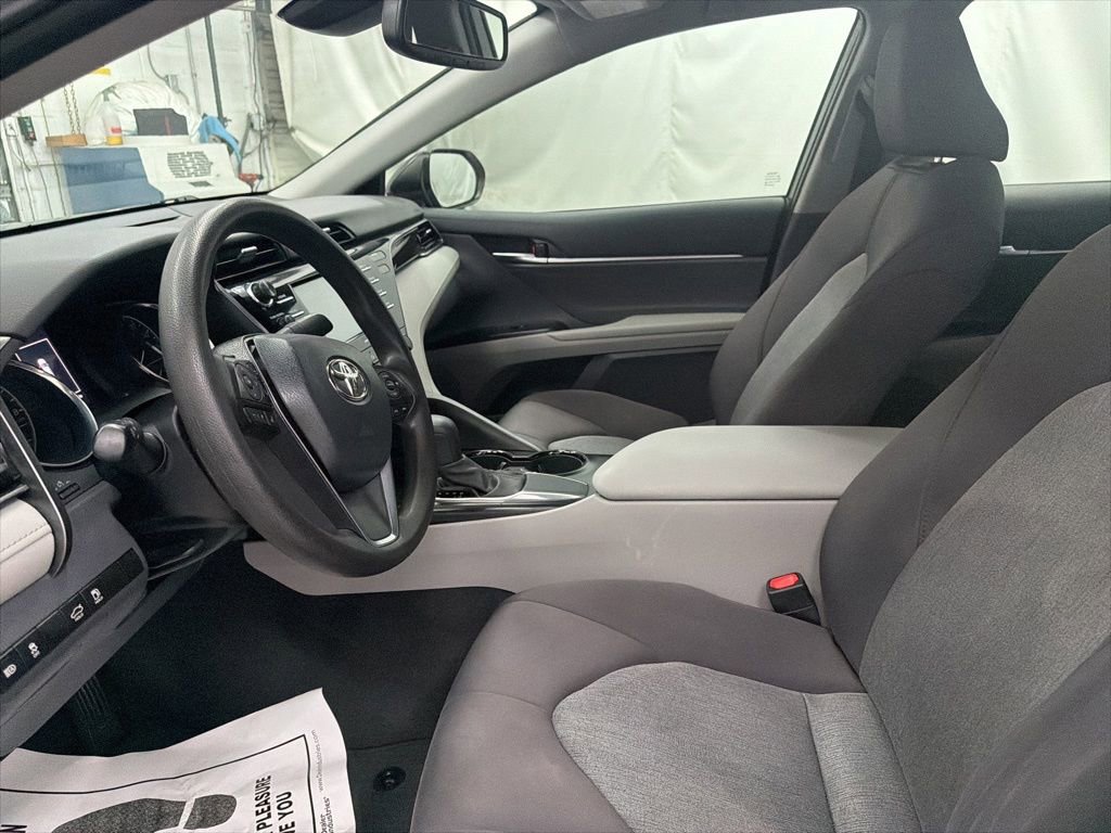 Used 2020 Toyota Camry LE w/ Convenience Package FWD image 15