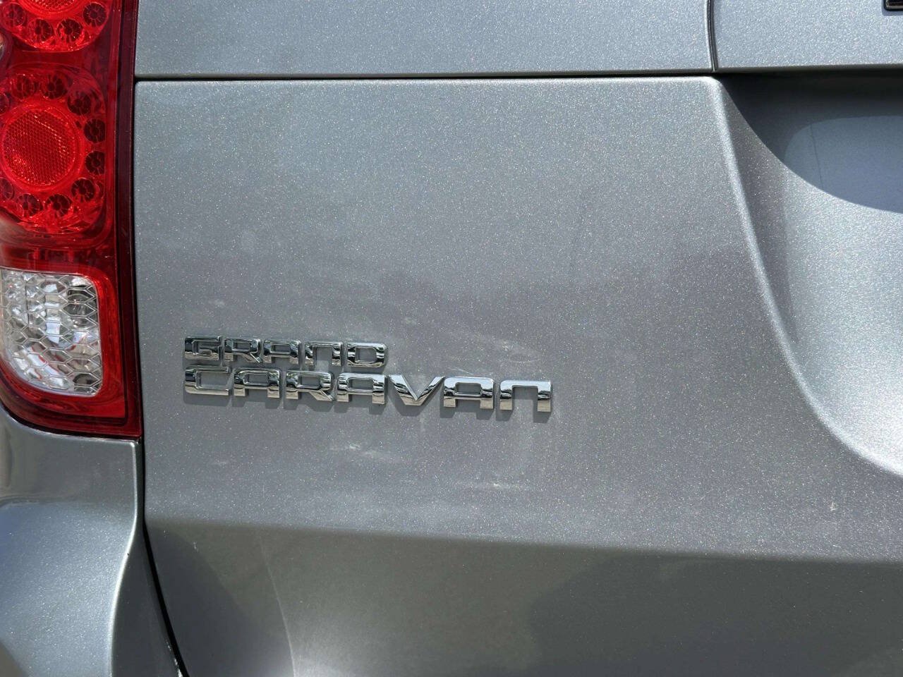 Used 2015 Dodge Grand Caravan SXT FWD image 34