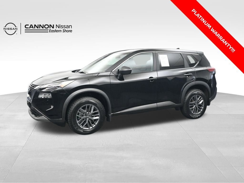 Used 2023 Nissan Rogue S image 1