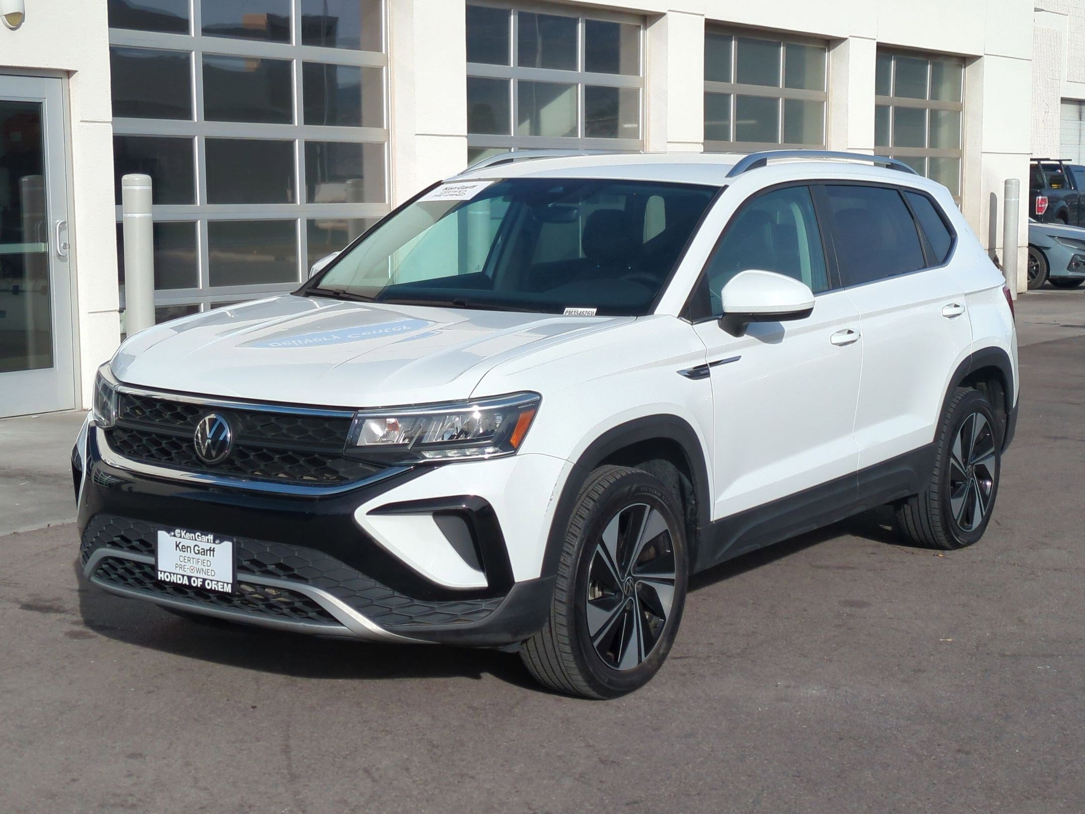 Used 2023 Volkswagen Taos SE image 11