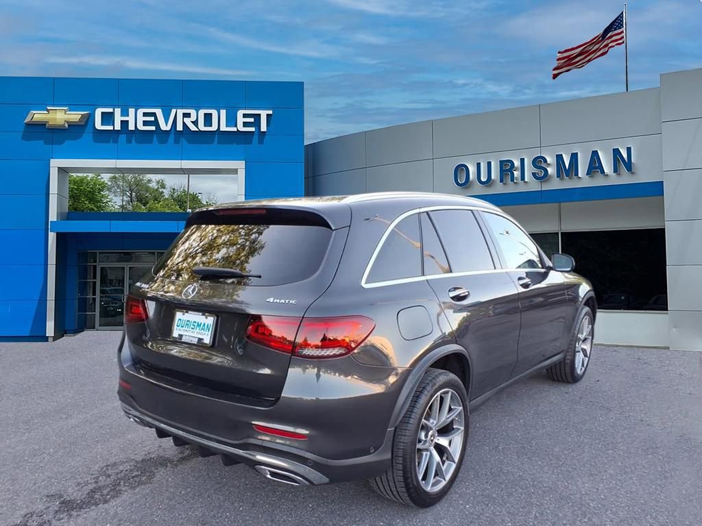 Used 2022 Mercedes-Benz GLC 300 4MATIC image 3