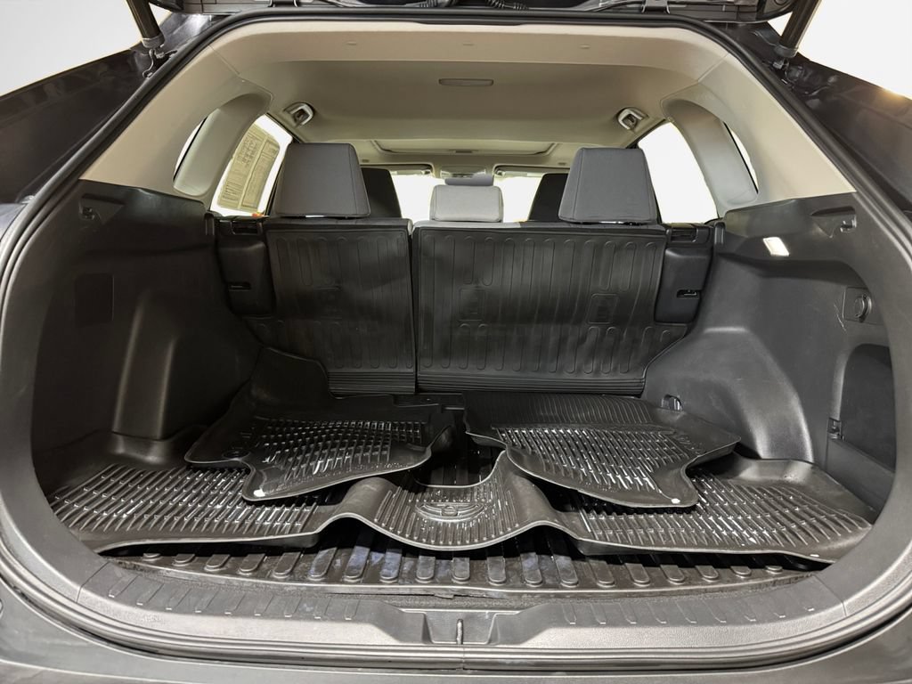 Used 2023 Toyota RAV4 XLE w/ Convenience Package AWD/4WD image 25