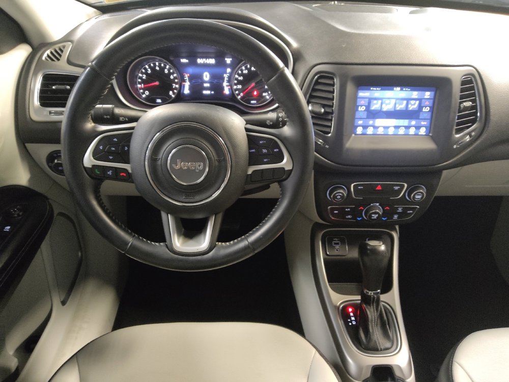 Used 2019 Jeep Compass Latitude w/ Popular Equipment Group FWD image 22