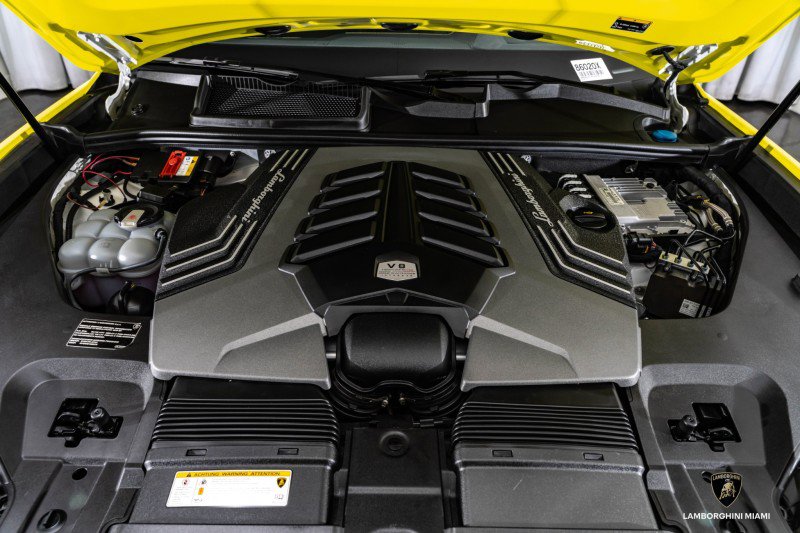 Used 2019 Lamborghini Urus image 4