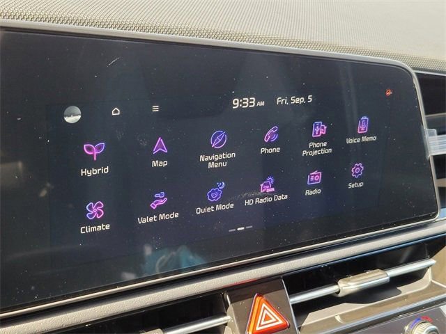 New 2025 Kia Niro EX Touring FWD image 16