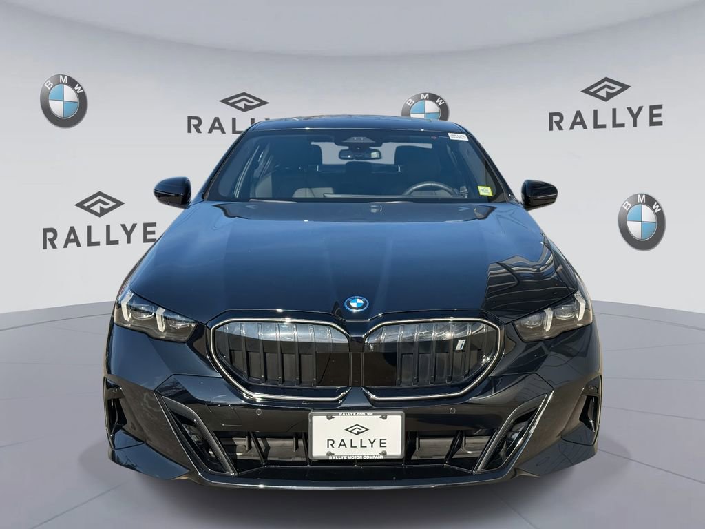 Certified 2025 BMW i5 xDrive40 w/ M Sport Package image 2