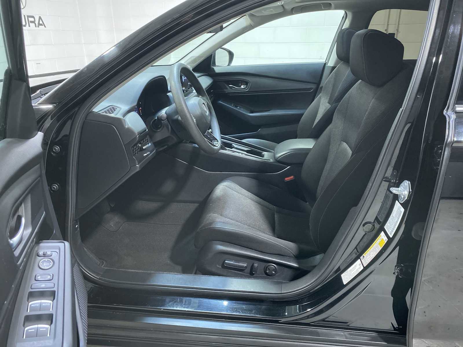 Used 2023 Honda Accord EX image 2