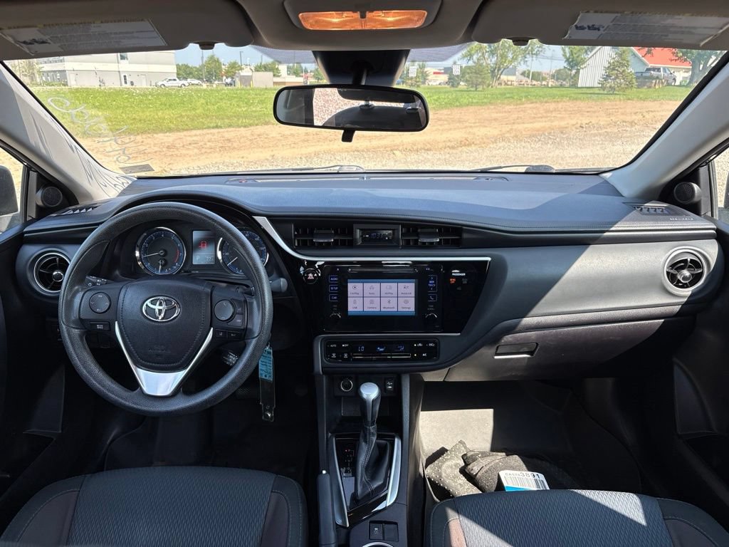 Used 2017 Toyota Corolla LE FWD image 17