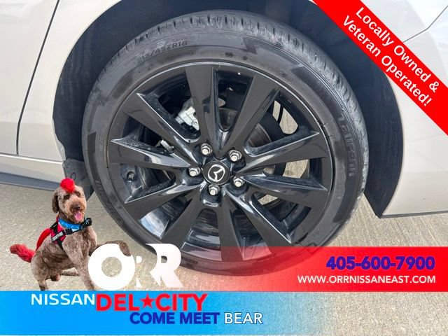 Used 2024 MAZDA MAZDA3 s FWD image 3