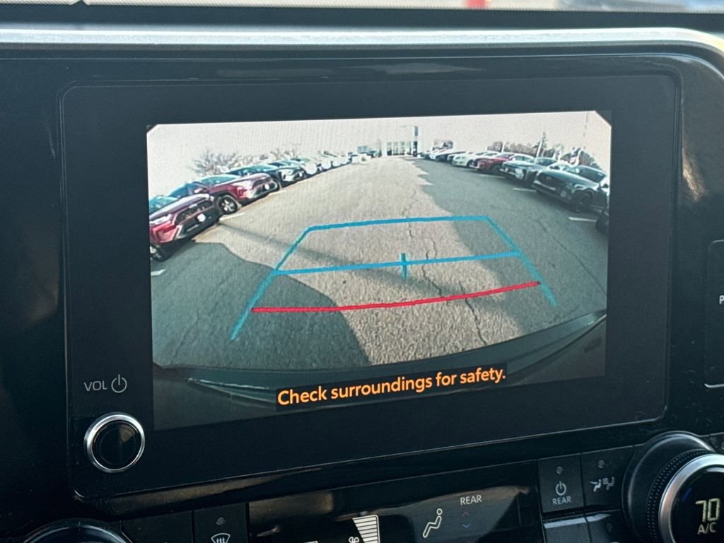 Used 2024 Toyota Highlander XLE image 25