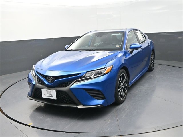 Used 2020 Toyota Camry SE image 3