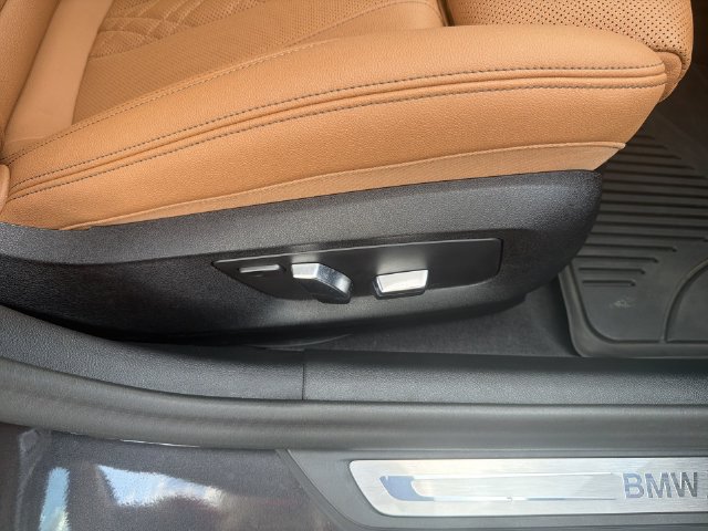 Used 2023 BMW 530i xDrive w/ Premium Package AWD/4WD image 19