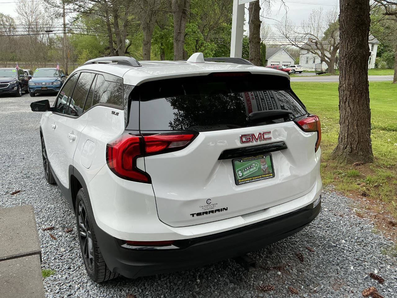 Used 2020 GMC Terrain SLE w/ Driver Convenience Package FWD image 7