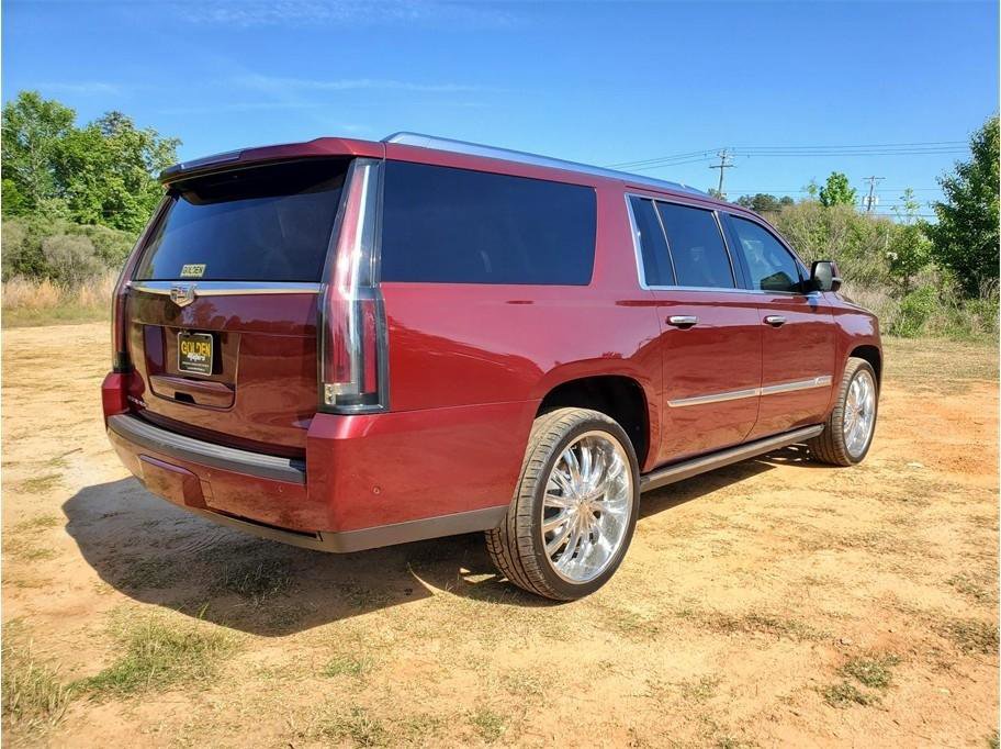 Used 2018 Cadillac Escalade ESV Platinum AWD/4WD image 11