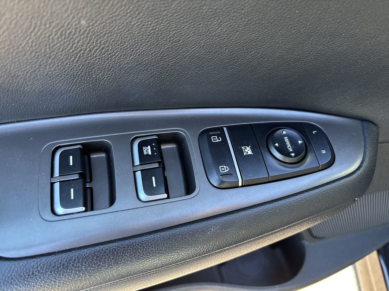 Used 2019 Kia Optima LX FWD image 10