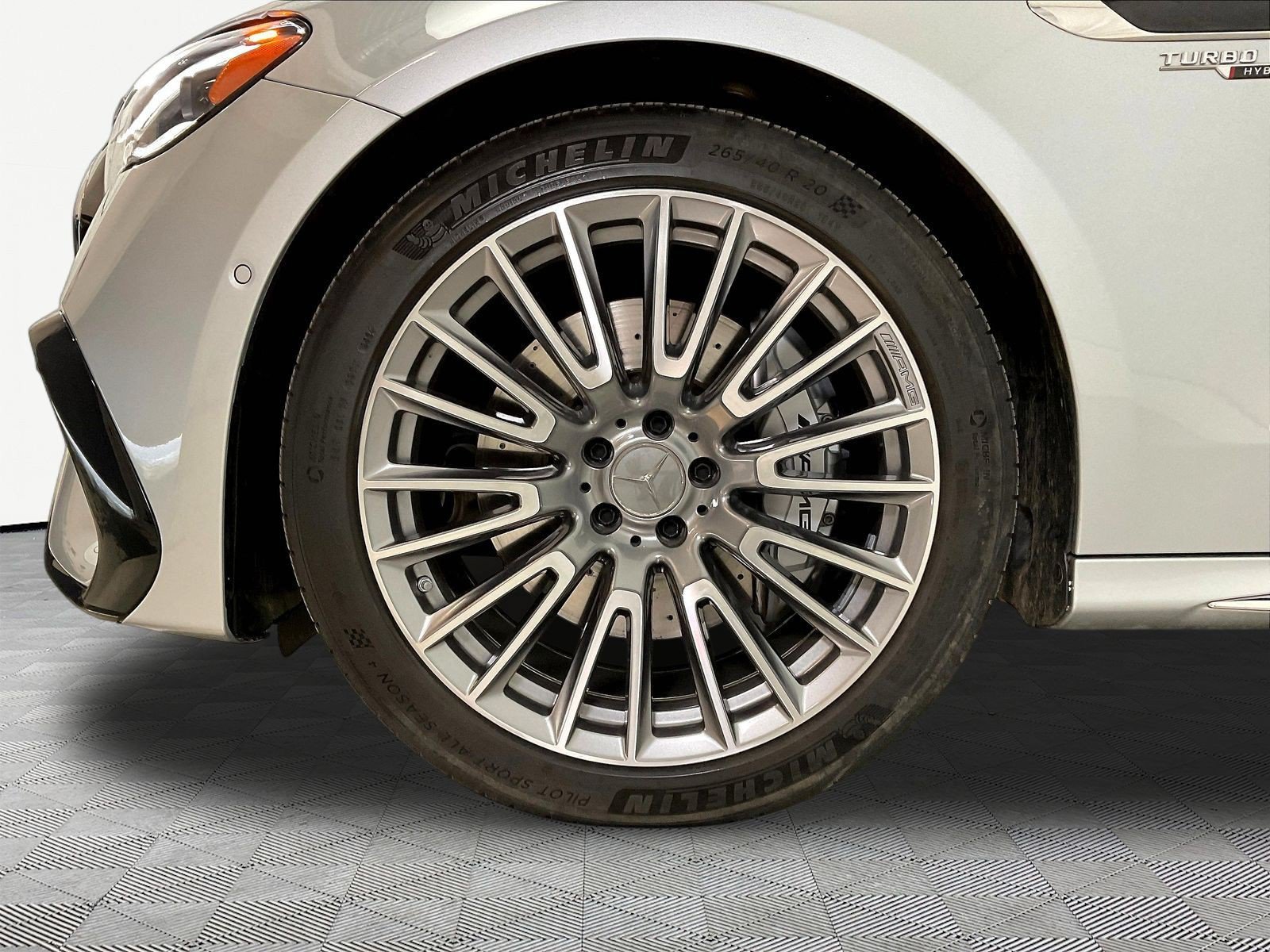 Certified 2025 Mercedes-Benz E 53 AMG e 4MATIC Sedan image 34