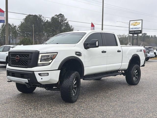 Used 2023 Nissan Titan PRO-4X w/ Pro-4x Convenience Package image 3