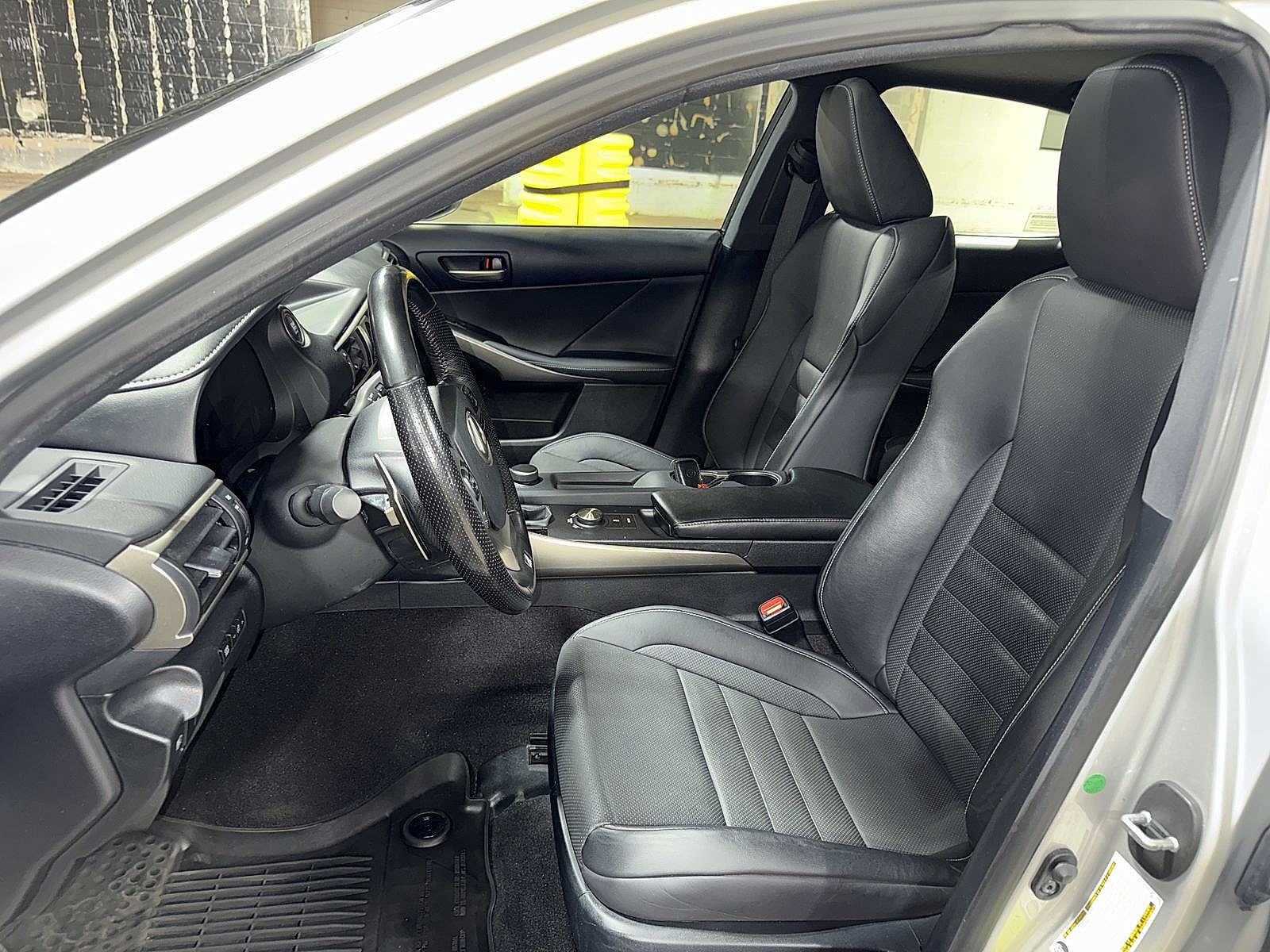 Used 2019 Lexus IS 300 F Sport w/ F Sport Package AWD/4WD image 14