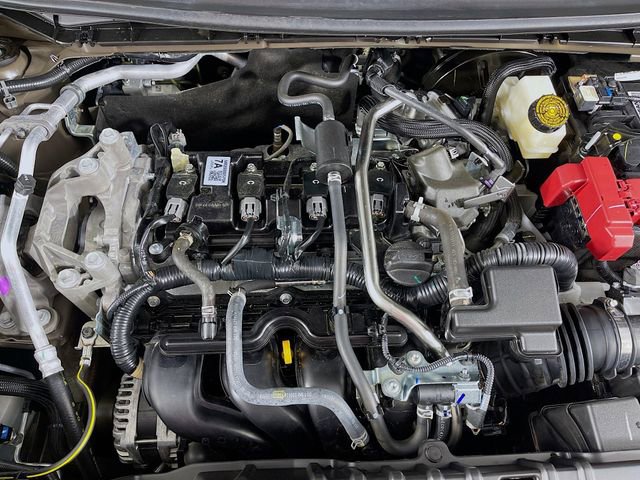 Used 2025 Nissan Kicks SR FWD image 29