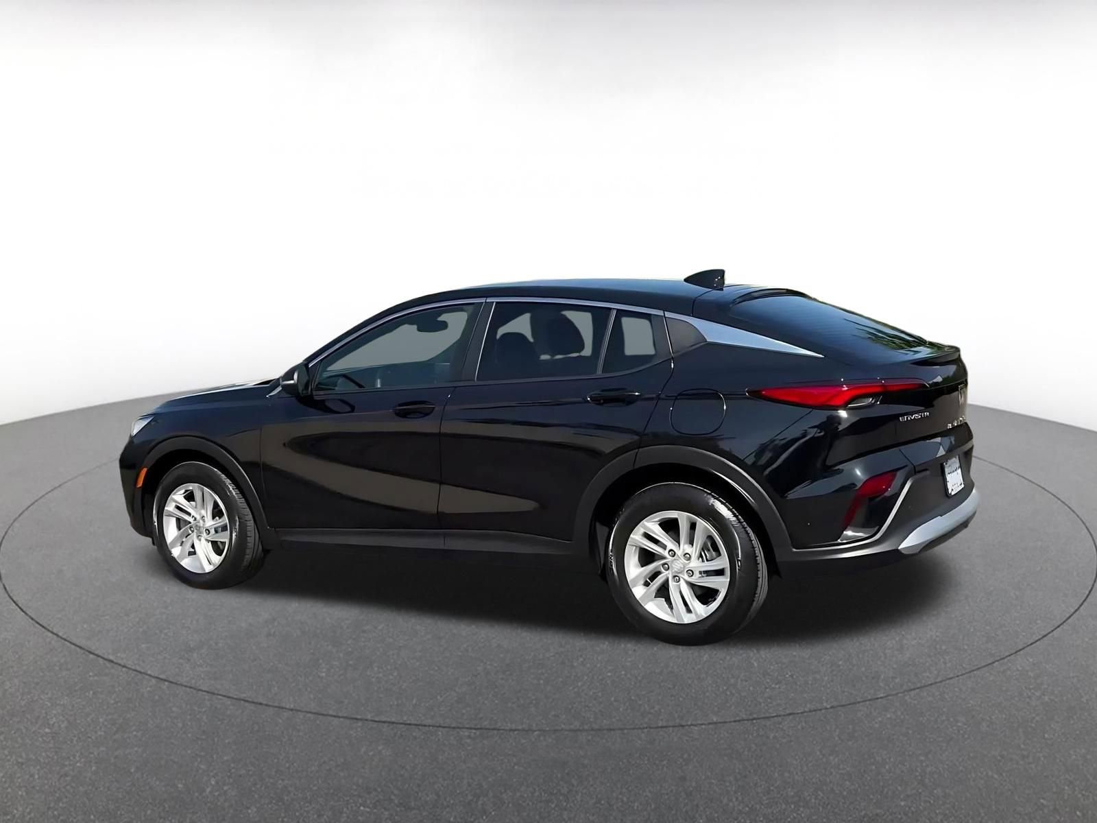 Used 2025 Buick Envista Preferred image 10