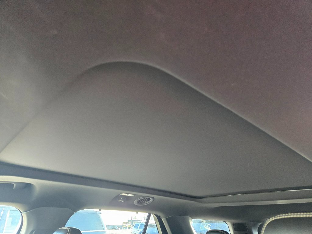 Used 2020 Ford Explorer Limited image 11