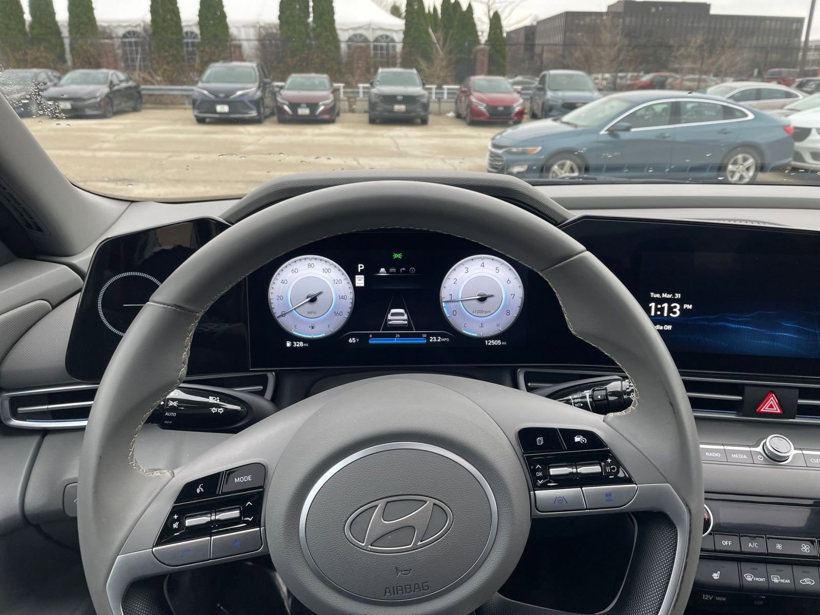 Used 2025 Hyundai Elantra SEL image 35