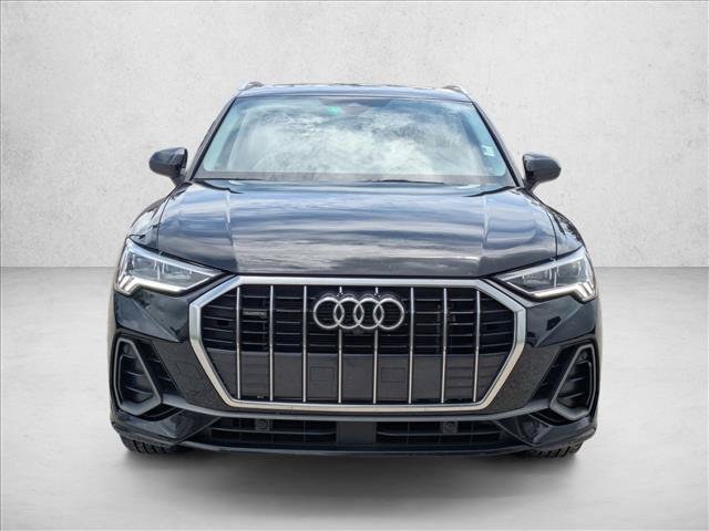 Used 2022 Audi Q3 2.0T Premium Plus AWD/4WD image 2