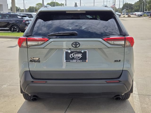 Used 2021 Toyota RAV4 XLE Premium FWD image 5
