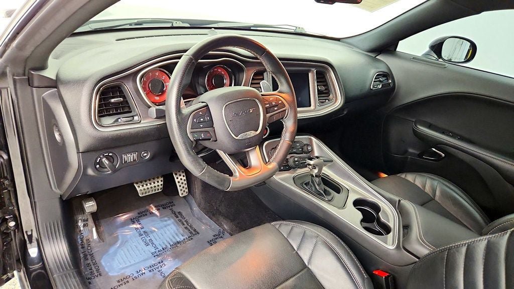 Used 2017 Dodge Challenger SRT Hellcat RWD image 14