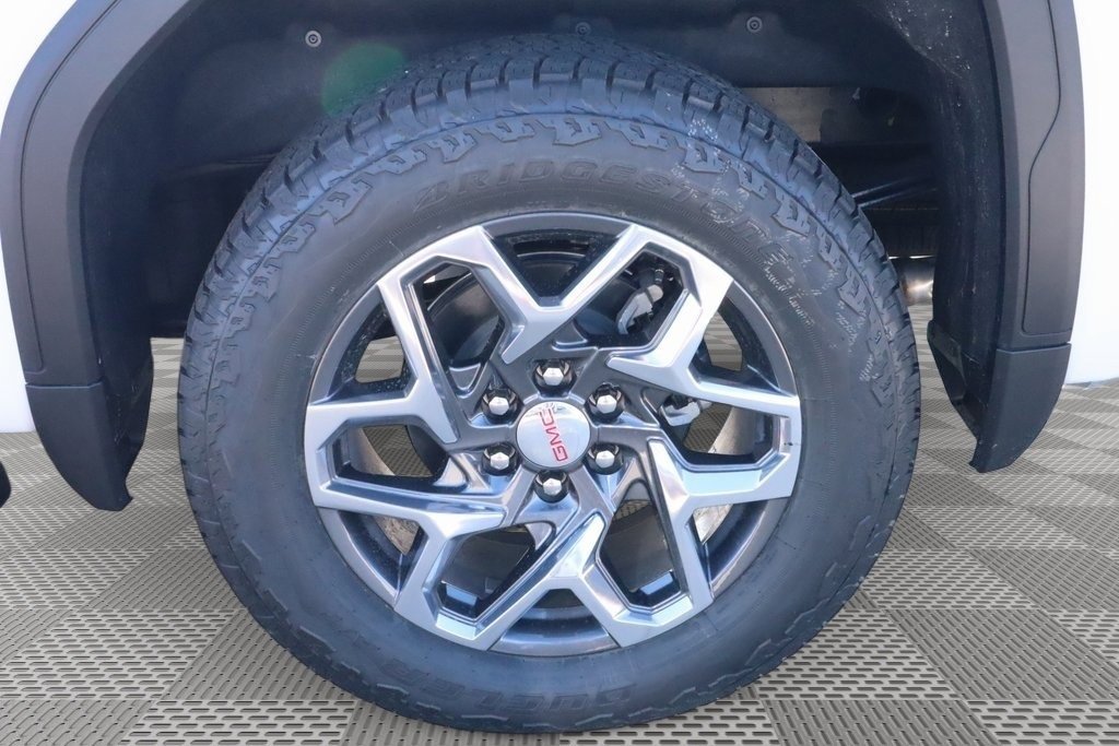 New 2026 GMC Sierra 1500 SLT w/ SLT Premium Package image 18