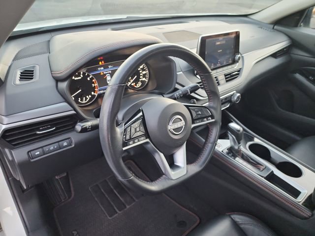 Used 2024 Nissan Altima 2.5 SR image 11