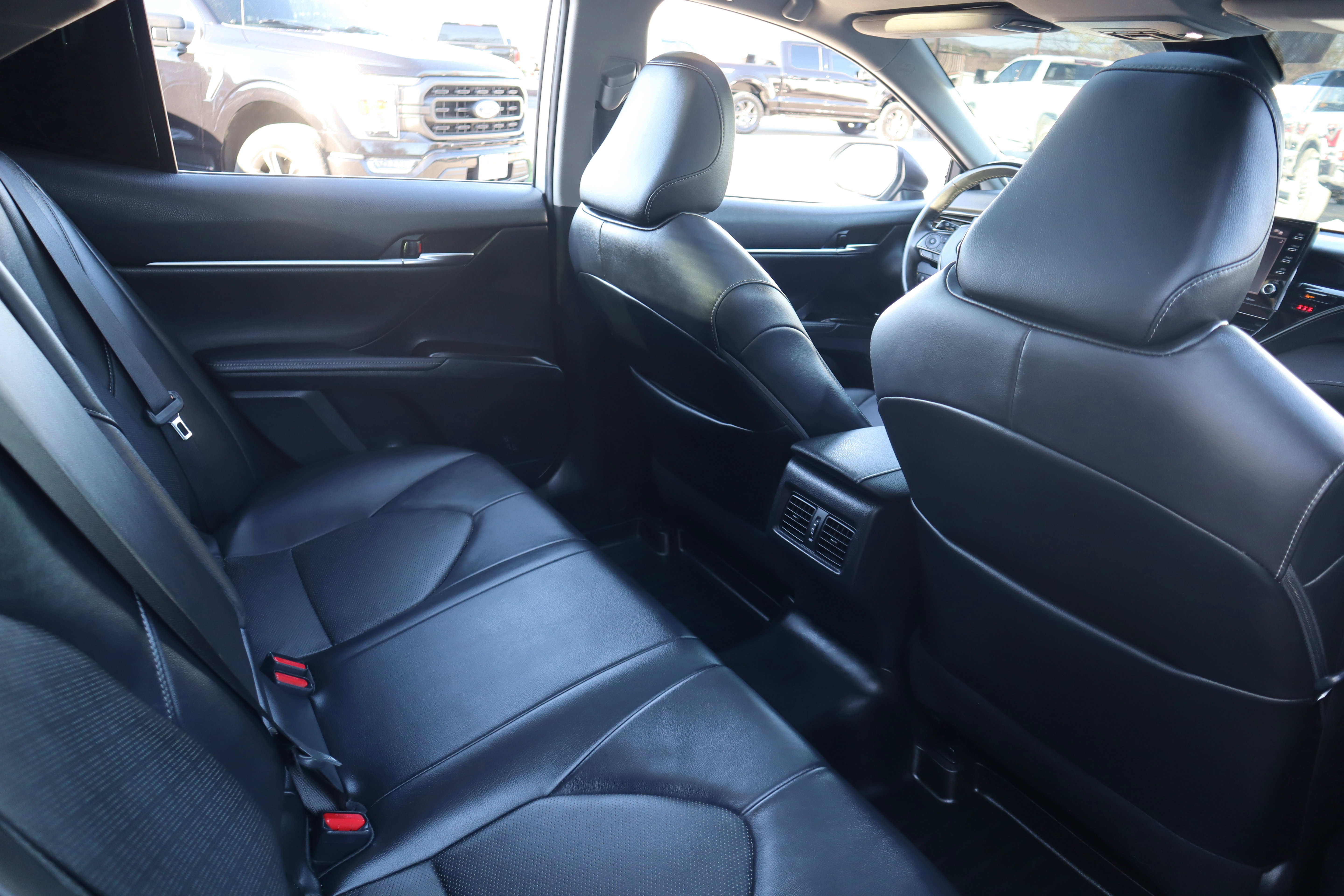 Used 2021 Toyota Camry XSE image 30