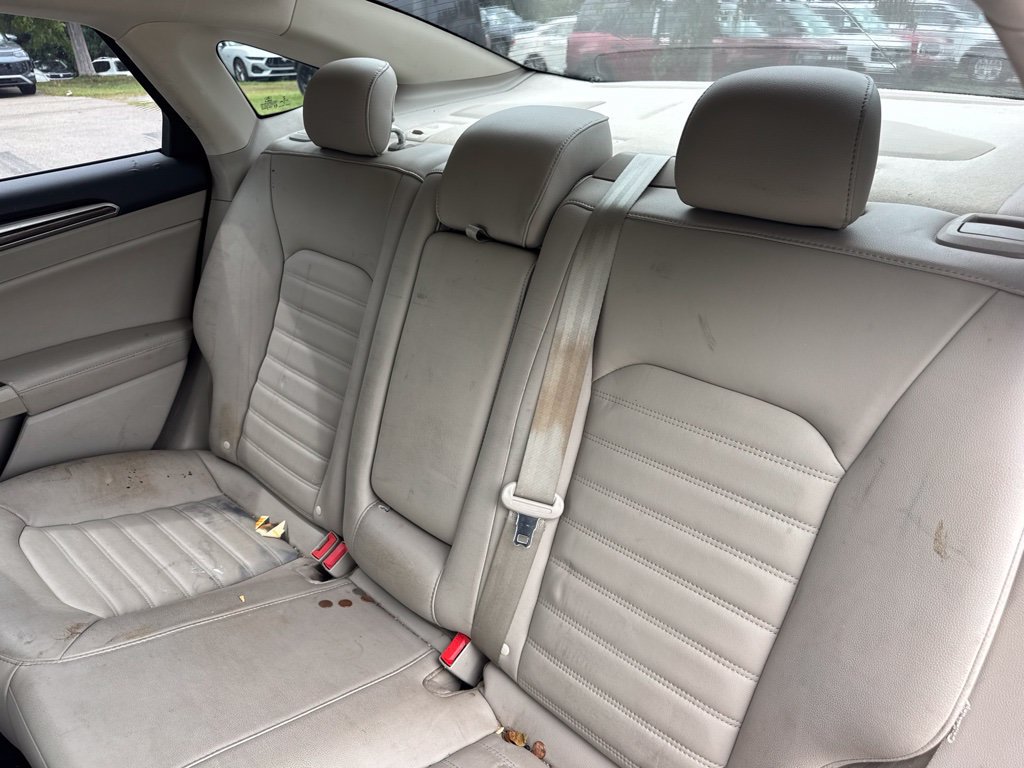 Used 2018 Ford Fusion SE w/ Fusion SE Technology Package AWD/4WD image 11