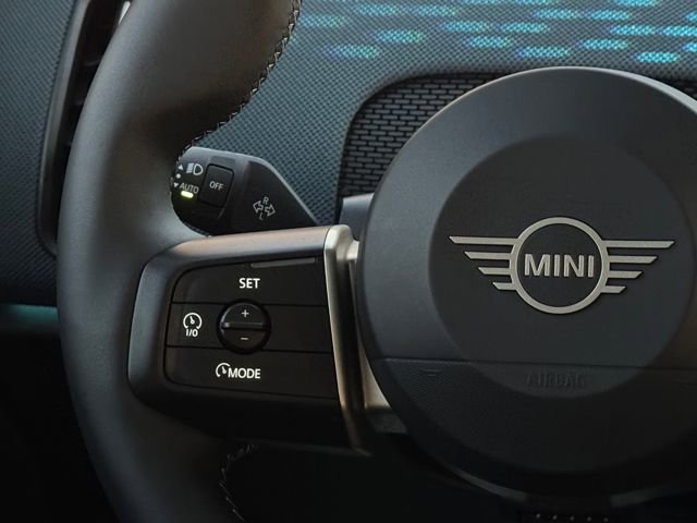 Used 2025 MINI Cooper Countryman S w/ Comfort Package Max image 22