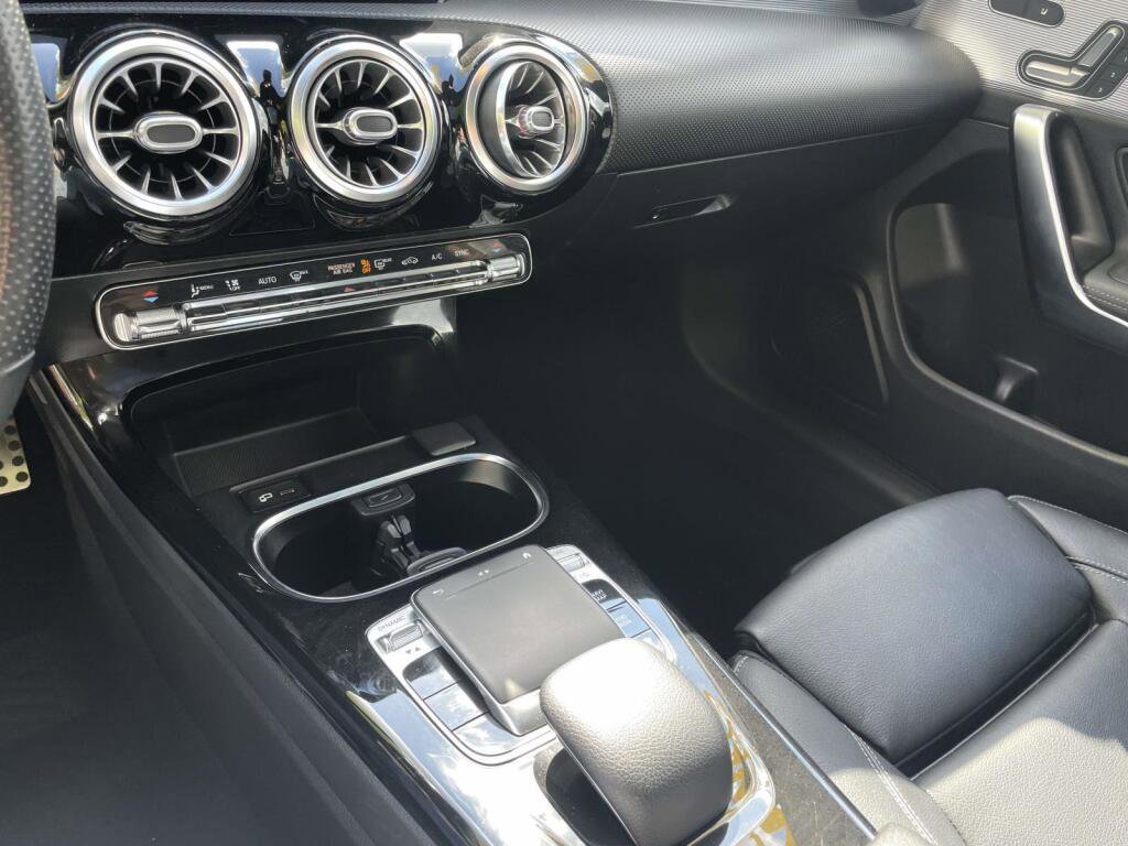 Used 2020 Mercedes-Benz CLA 250 4MATIC image 26