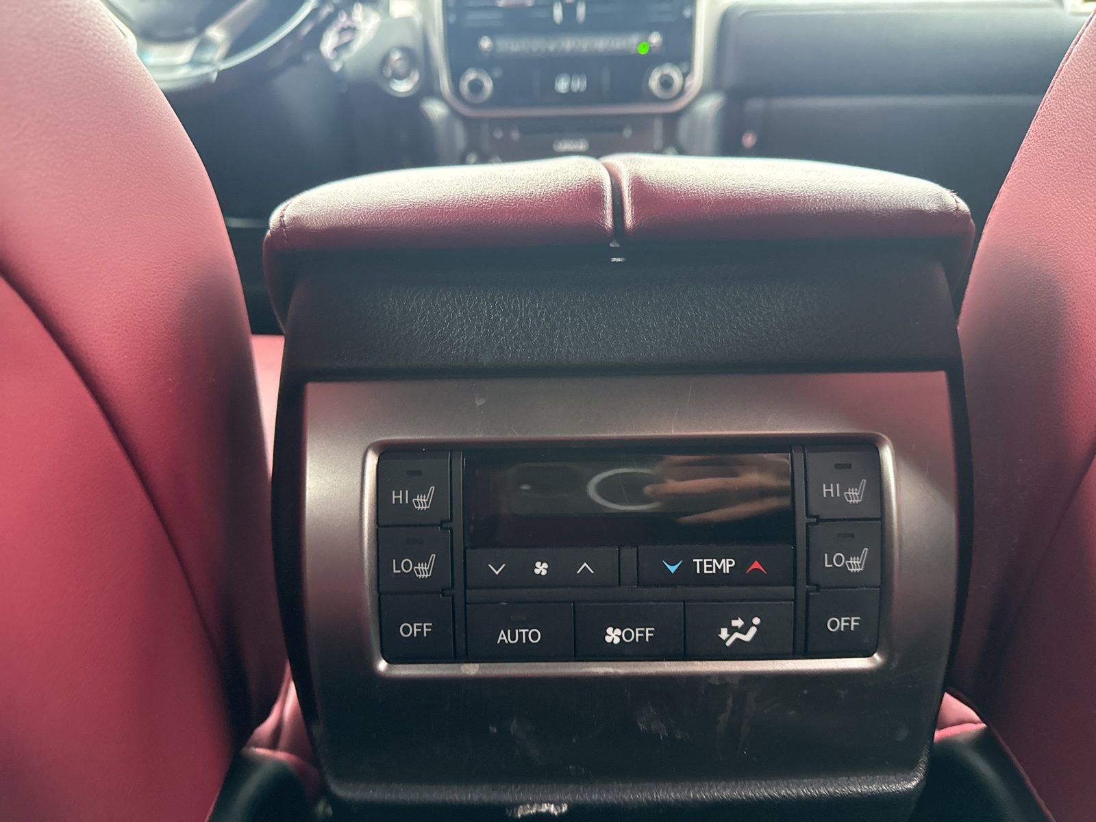 Used 2023 Lexus GX 460 Premium w/ Premium Package image 29