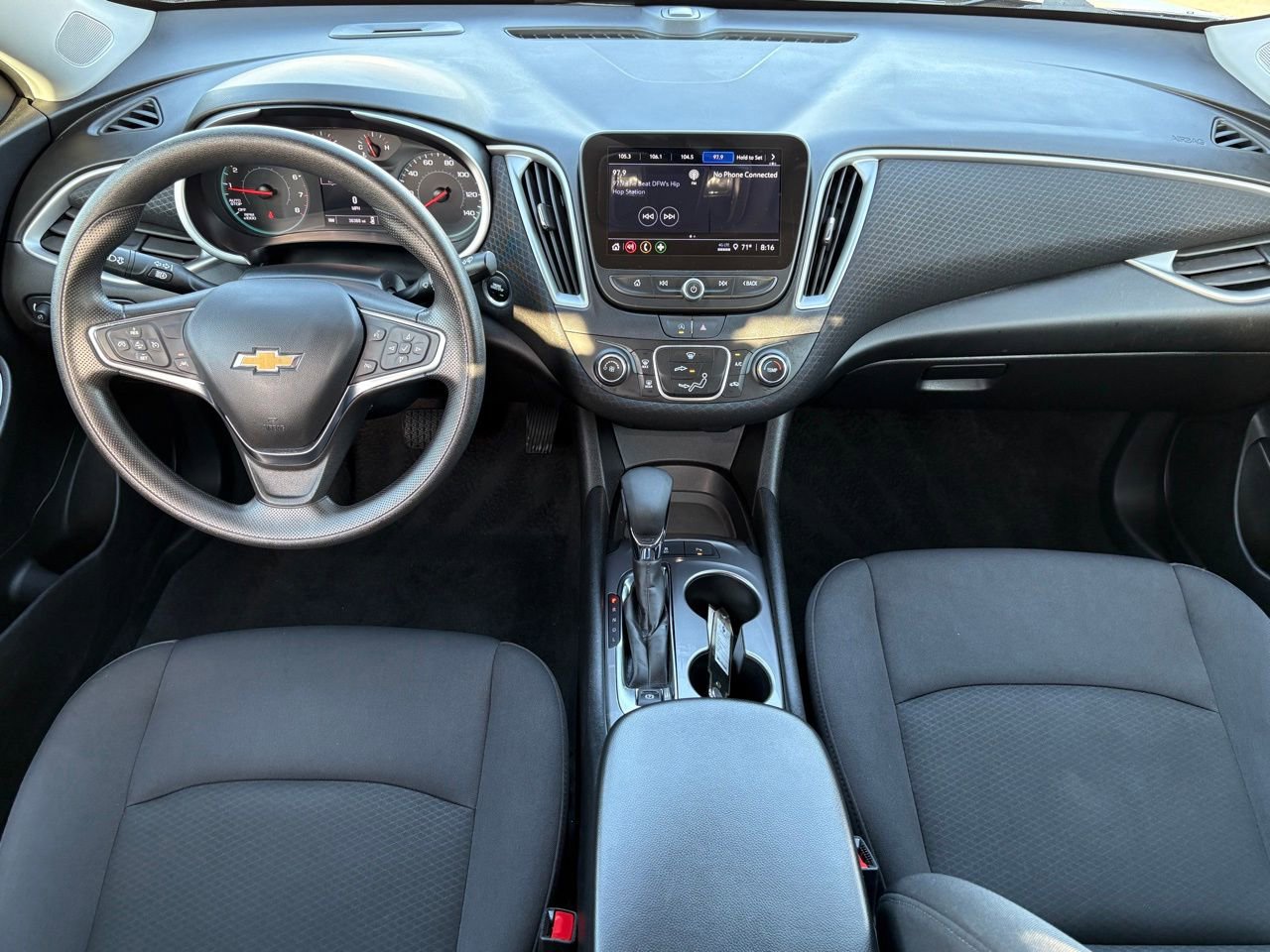 Used 2025 Chevrolet Malibu LS image 12