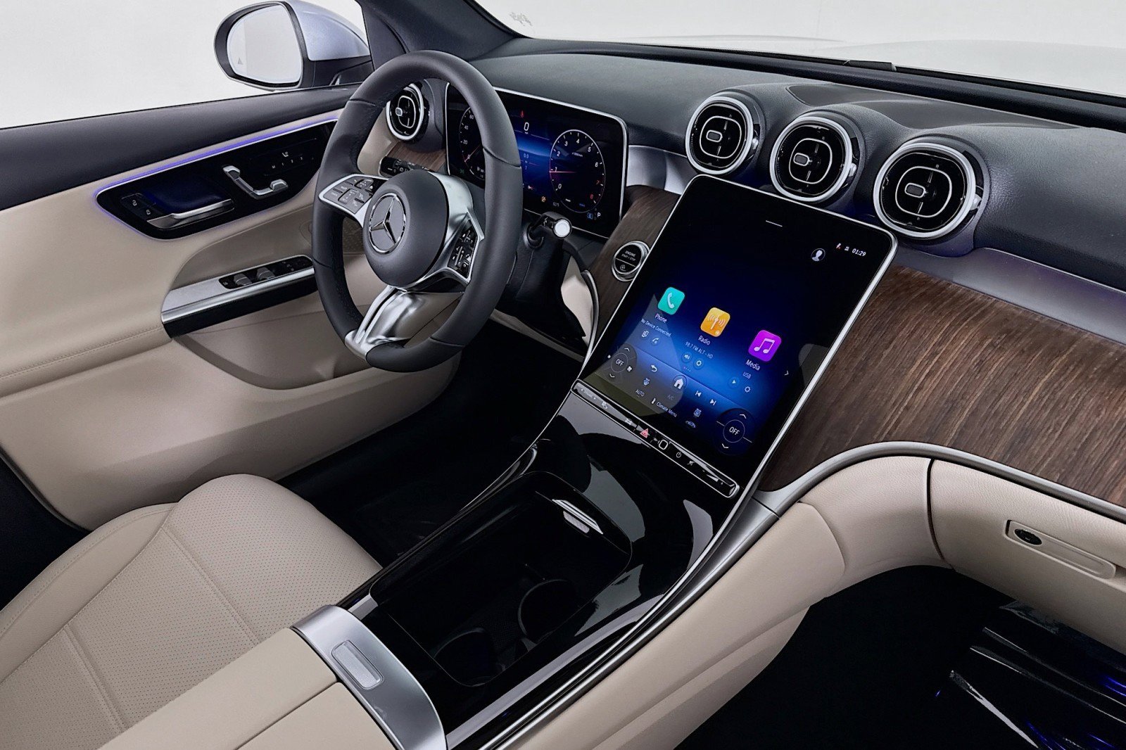 New 2026 Mercedes-Benz GLC 300 image 15