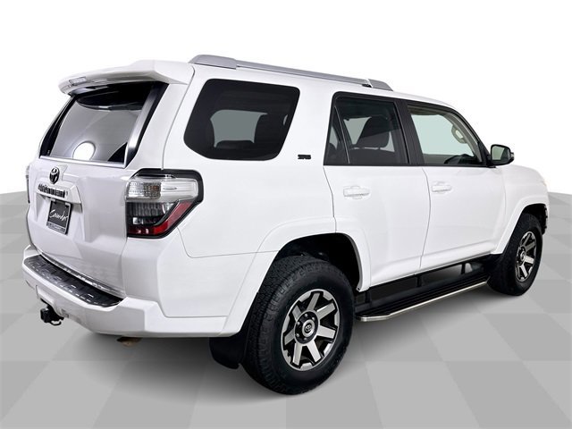 Used 2018 Toyota 4Runner SR5 image 8