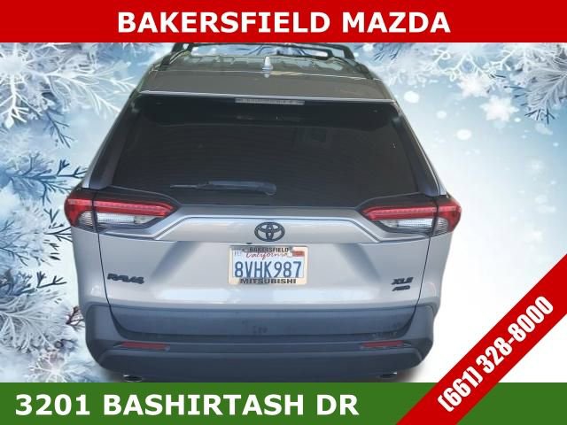 Used 2021 Toyota RAV4 XLE image 10