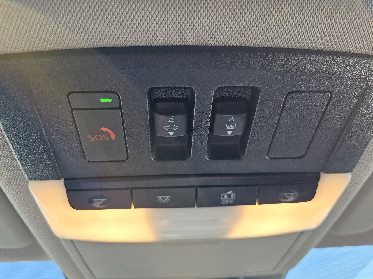 Used 2021 Nissan Rogue SL w/ Premium Package image 23