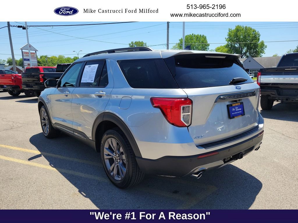 Certified 2024 Ford Explorer XLT w/ Equipment Group 202A AWD/4WD image 3