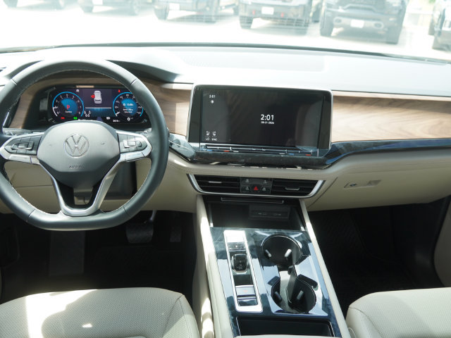 Used 2026 Volkswagen Atlas SE FWD image 15