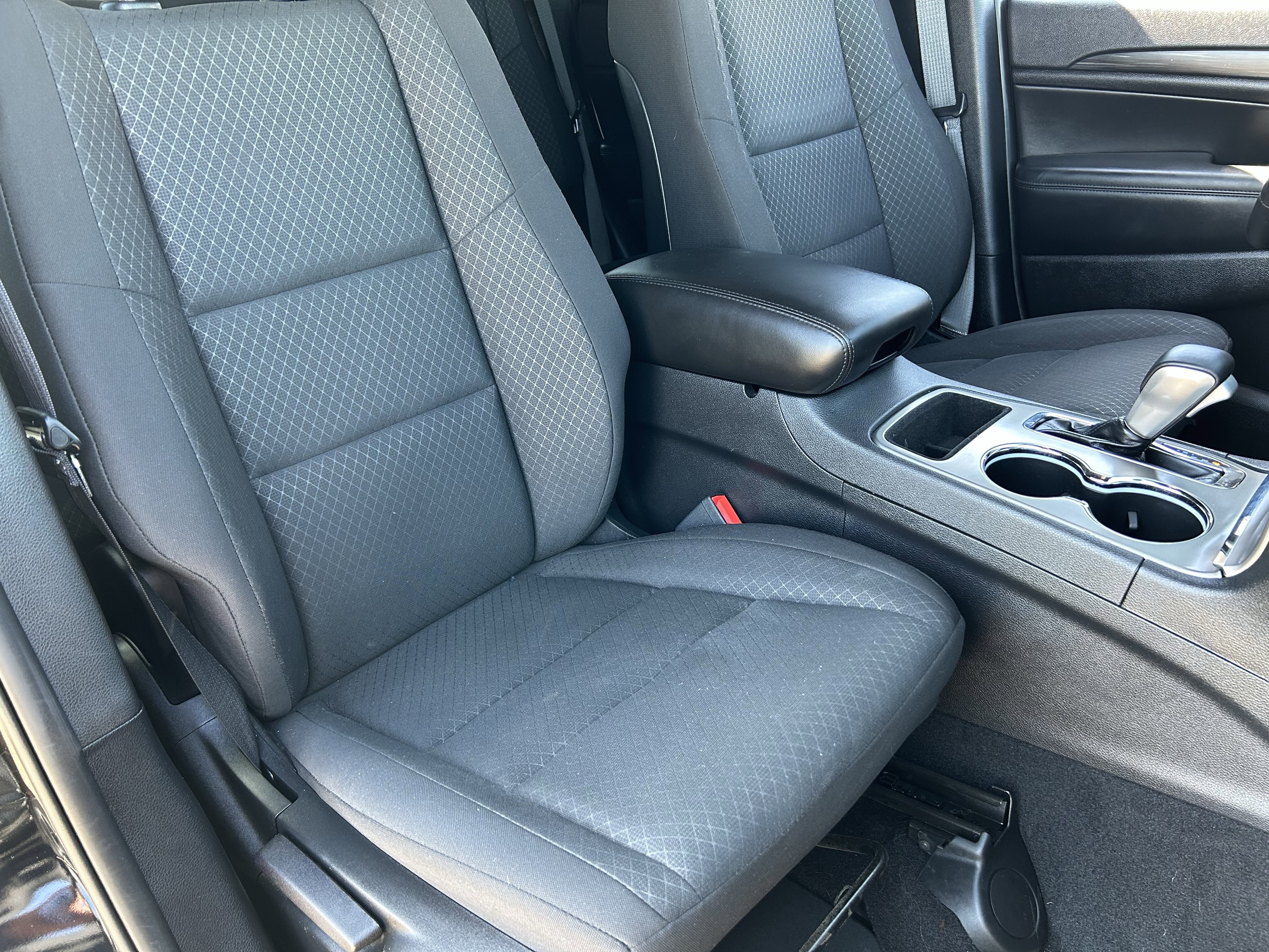 Certified 2021 Jeep Grand Cherokee Laredo image 9